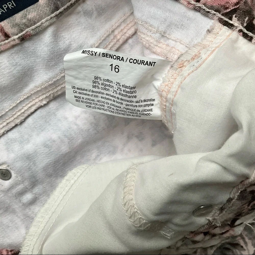 🌸Bandolino Karyn Capris Boyfriend Style Floral Crop Pants - Picture 15 of 15